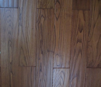 ��ľ����