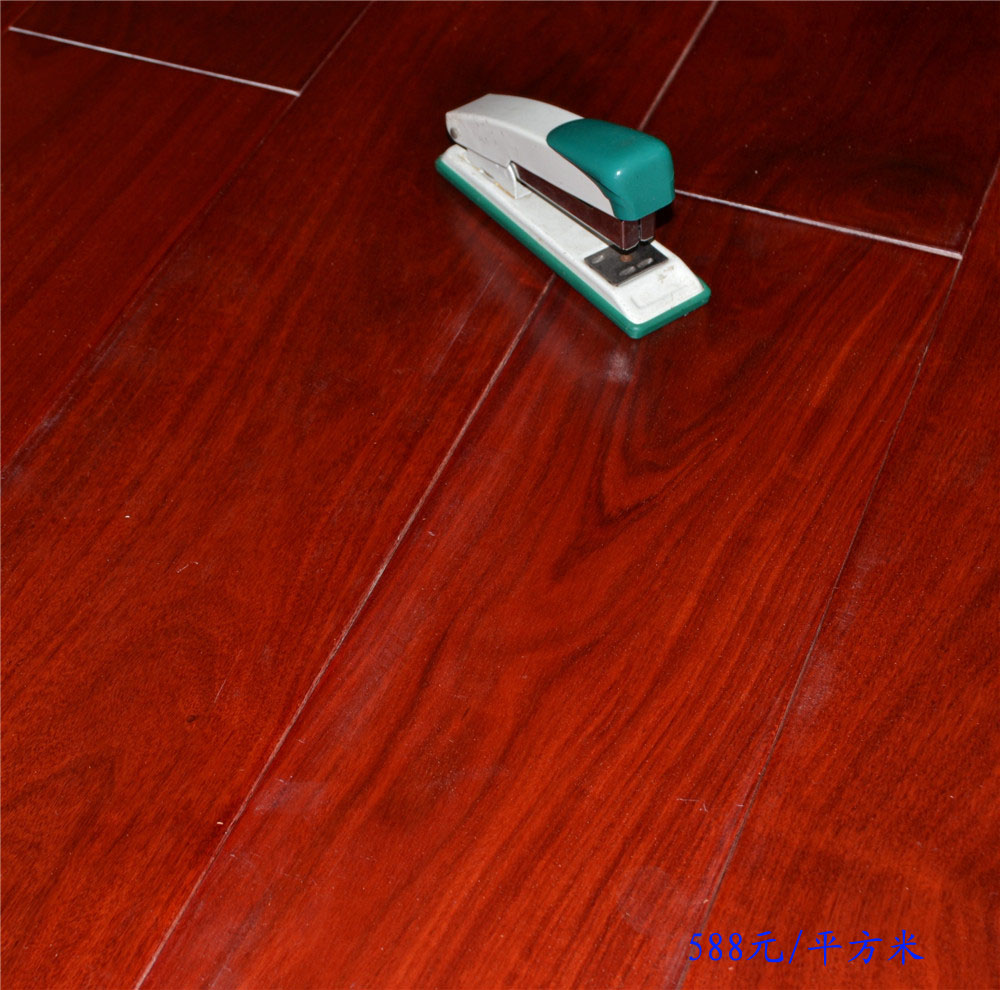 ��̴�㵭��ʵľ�ذ�